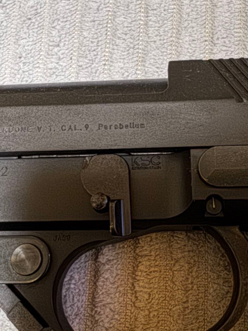 KSC M93R system7 HW ガスガン木製グリップ　木製ガンスタンド