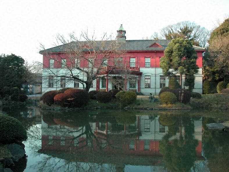 昭和レトロ洋館「旧東京医学校本館」　白色模型