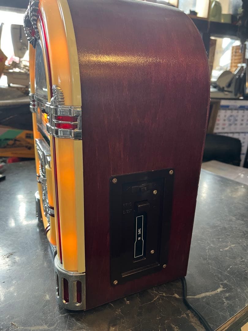 ジュークボックス、レトロジュークボックス、ラジオ絶好調、