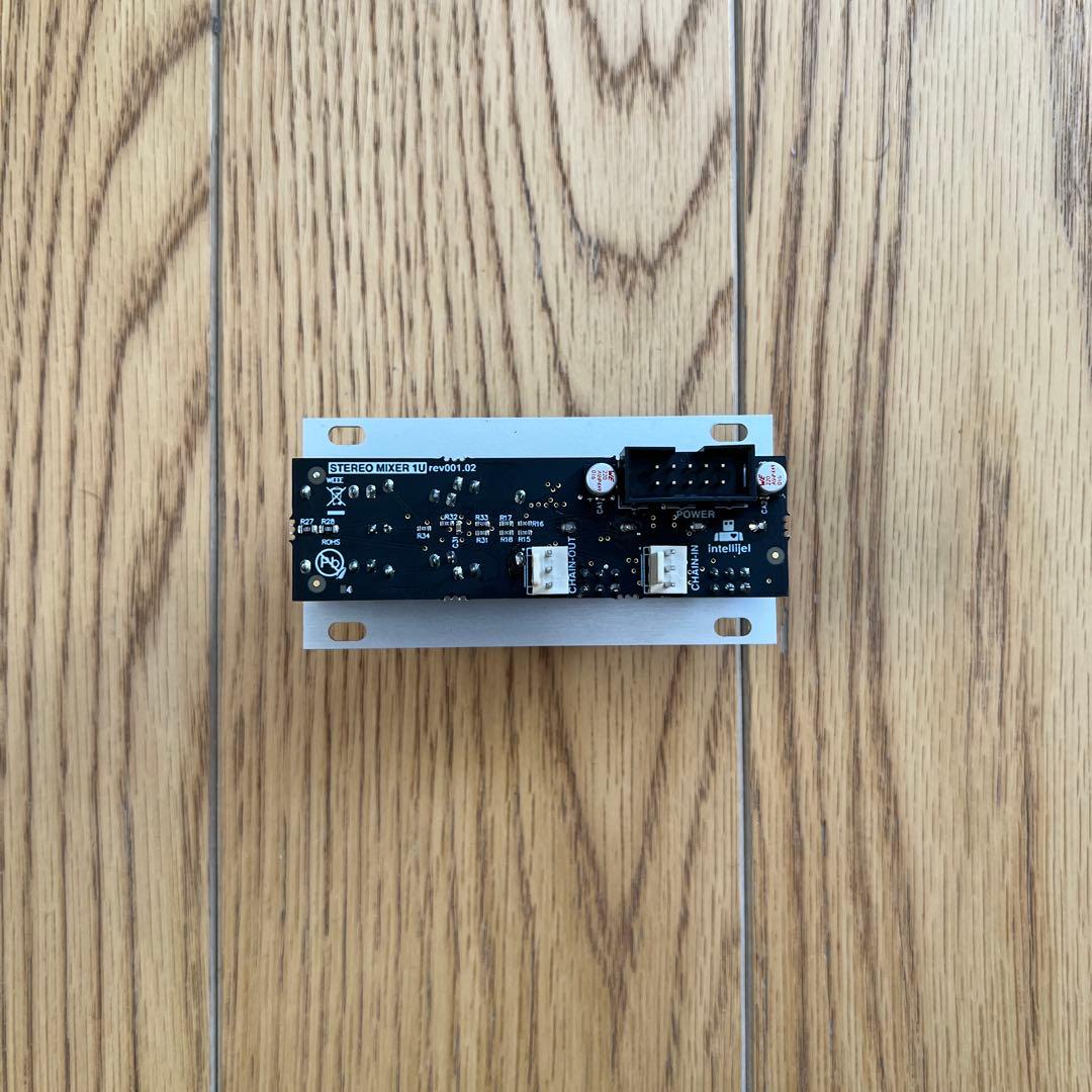 鍵盤楽器 Intellijel Designs Stereo Mixer 1U