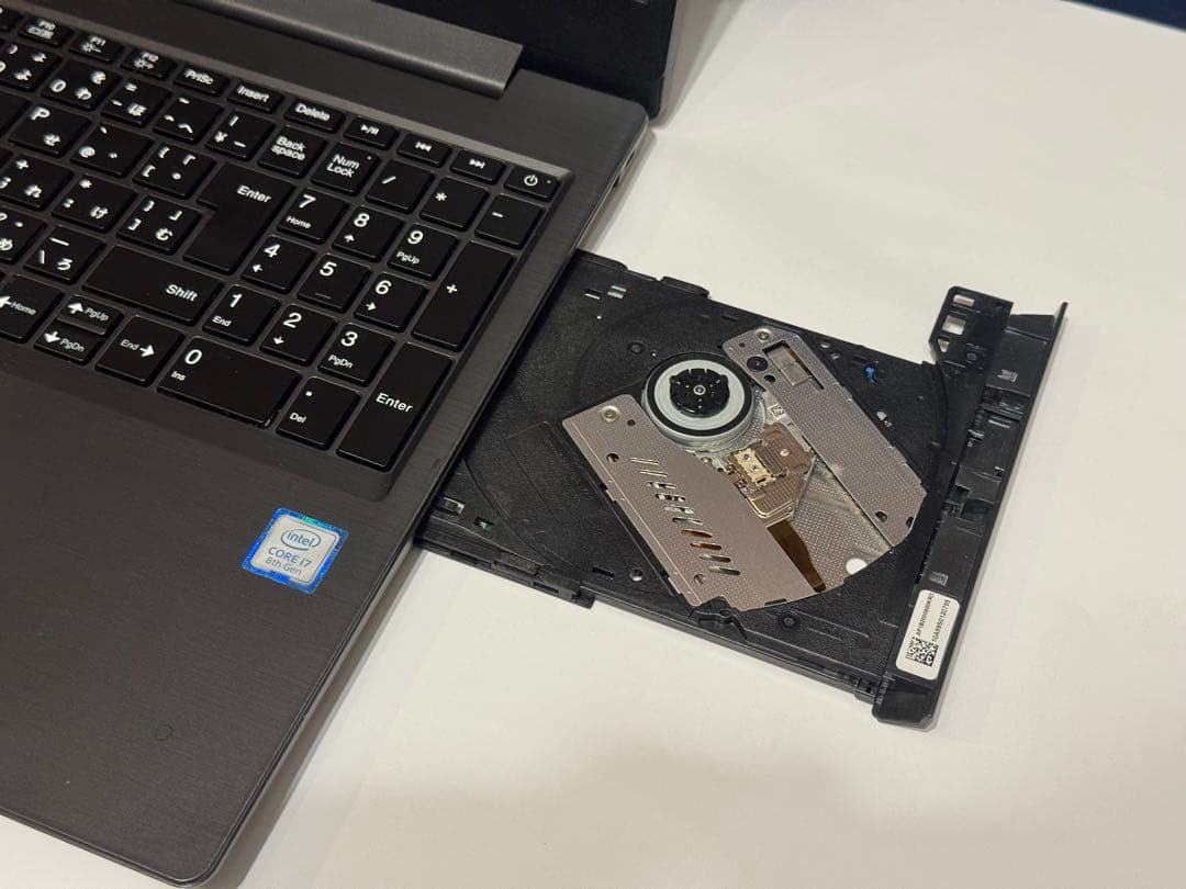 NEC LAVIE NS700/N Core i7 第8世代