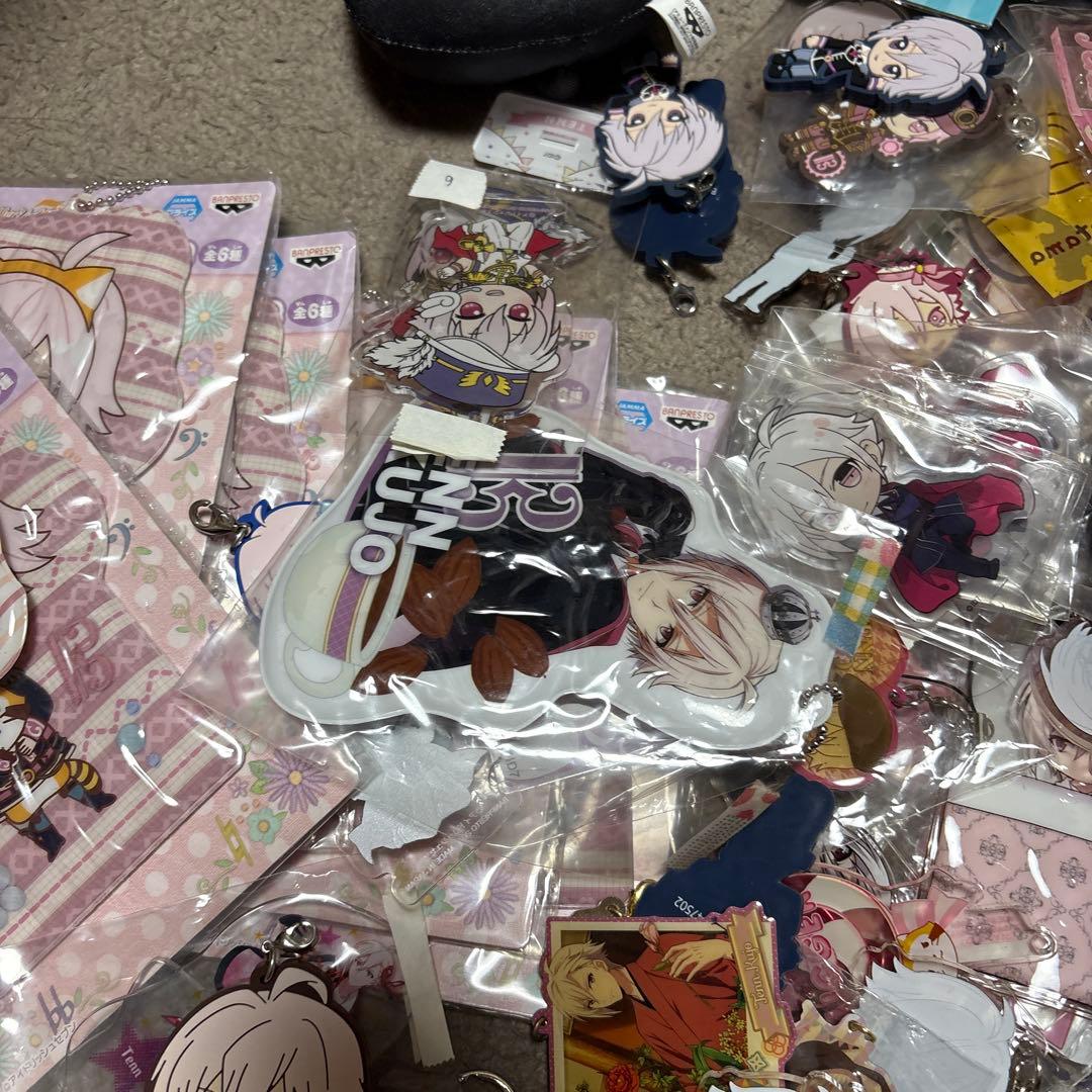 アイナナ 九条天 缶バッジ、アクスタ、キーホルダーなど
