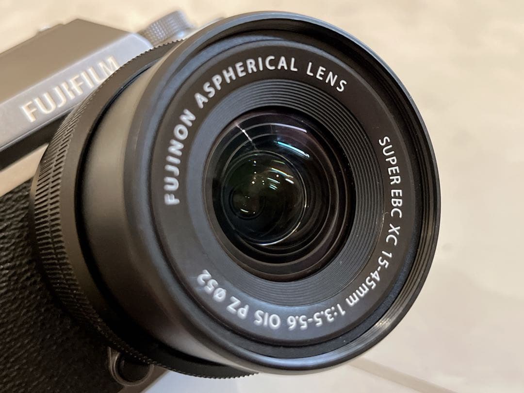 美品 FUJIFILM X-T100 コンパクト デジタルカメラ ミラーレス