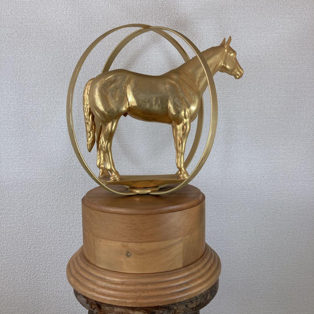金　馬の置物　ゴールド　チャンピオンシップAQHA 1998世界選手権乗馬ショー