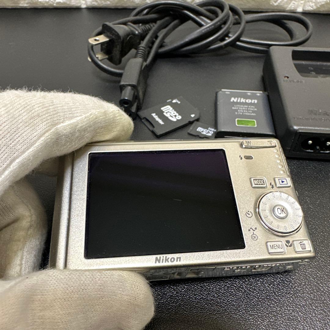 美品 NIKON COOLPIX S500 シルバー　動作確認済