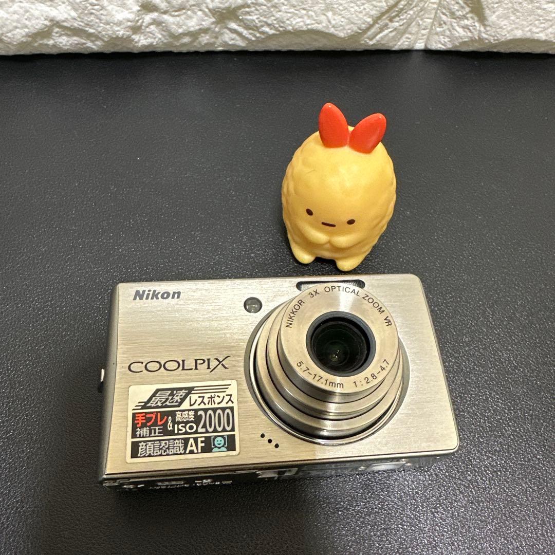 美品 NIKON COOLPIX S500 シルバー　動作確認済
