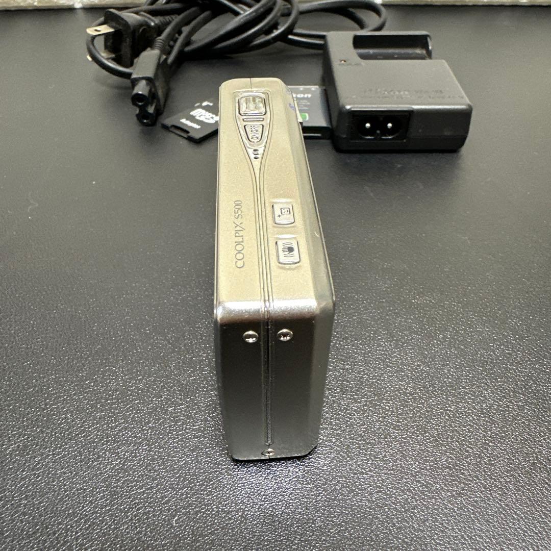 美品 NIKON COOLPIX S500 シルバー　動作確認済