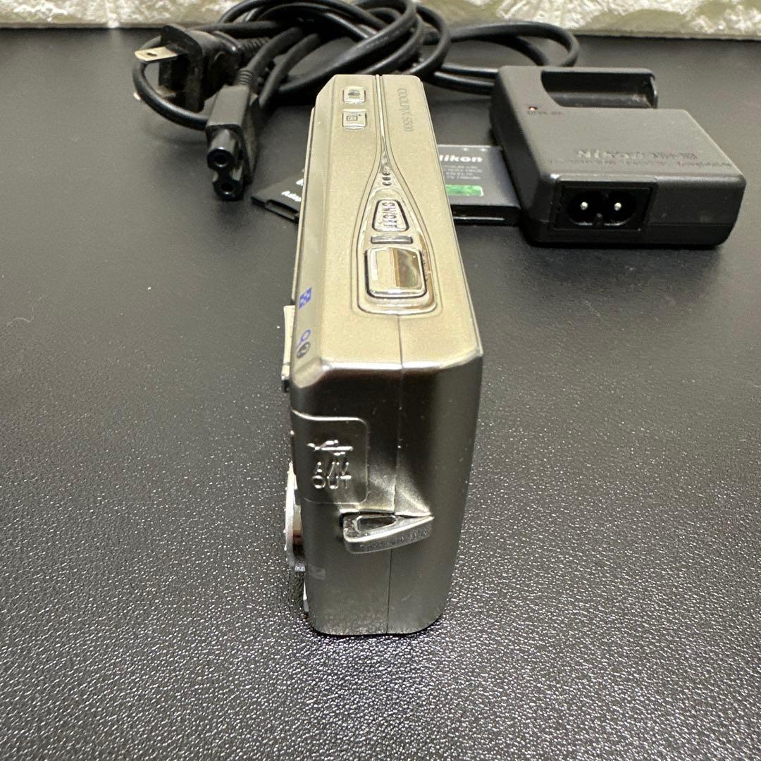 美品 NIKON COOLPIX S500 シルバー　動作確認済