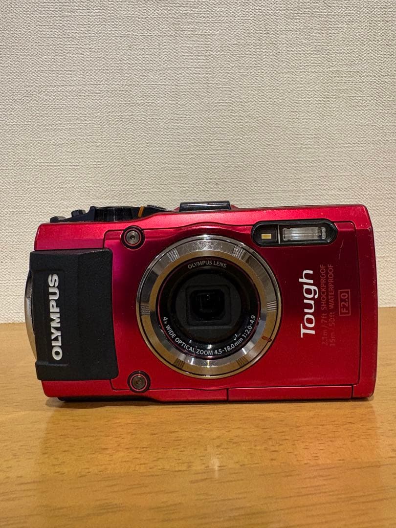 OLYMPUS Stylus TG-3 Tough レッド 本体と付属品