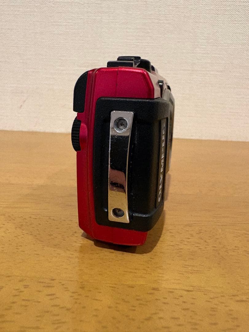 OLYMPUS Stylus TG-3 Tough レッド 本体と付属品