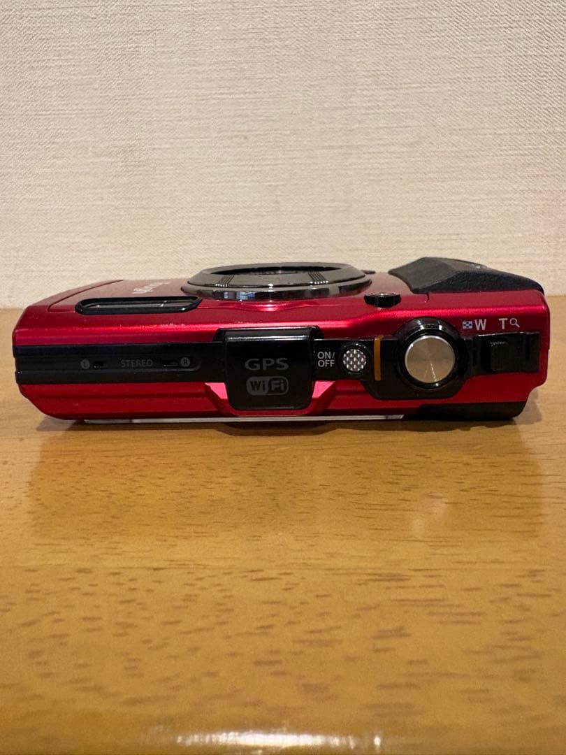 OLYMPUS Stylus TG-3 Tough レッド 本体と付属品