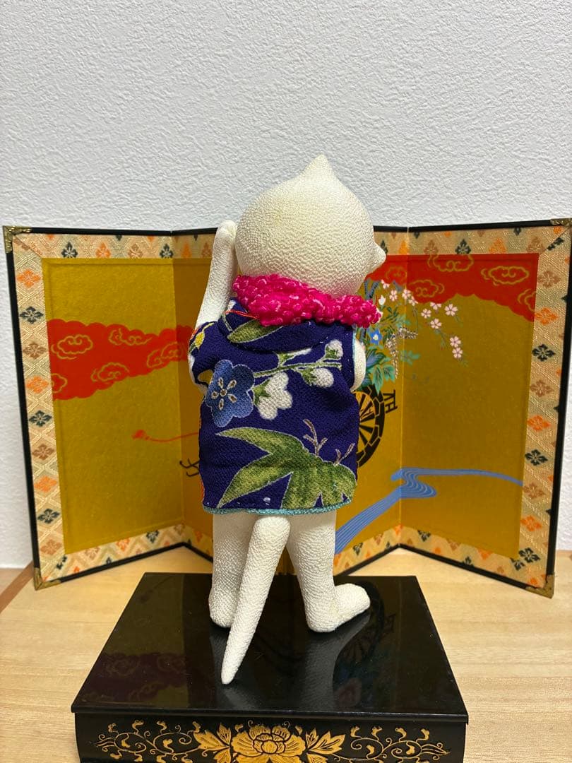 正絹　古布　ちりめん細工　猫　人形