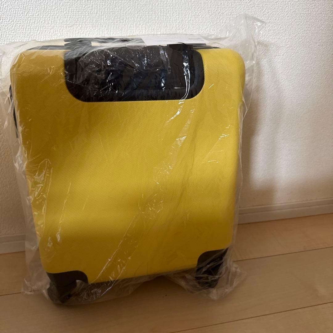 ポムポムプリン ファミリーマート一番くじ　キャリーケース