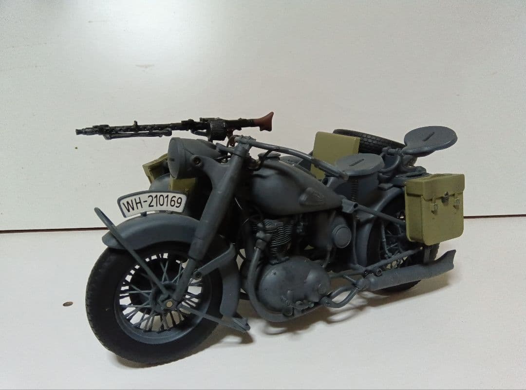 ドイツ軍　オートバイ模型