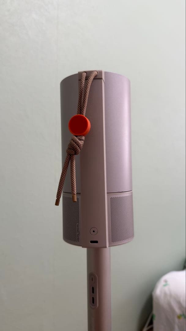 【美品】XGIMI mogo3pro プロジェクター（スタンド付き）