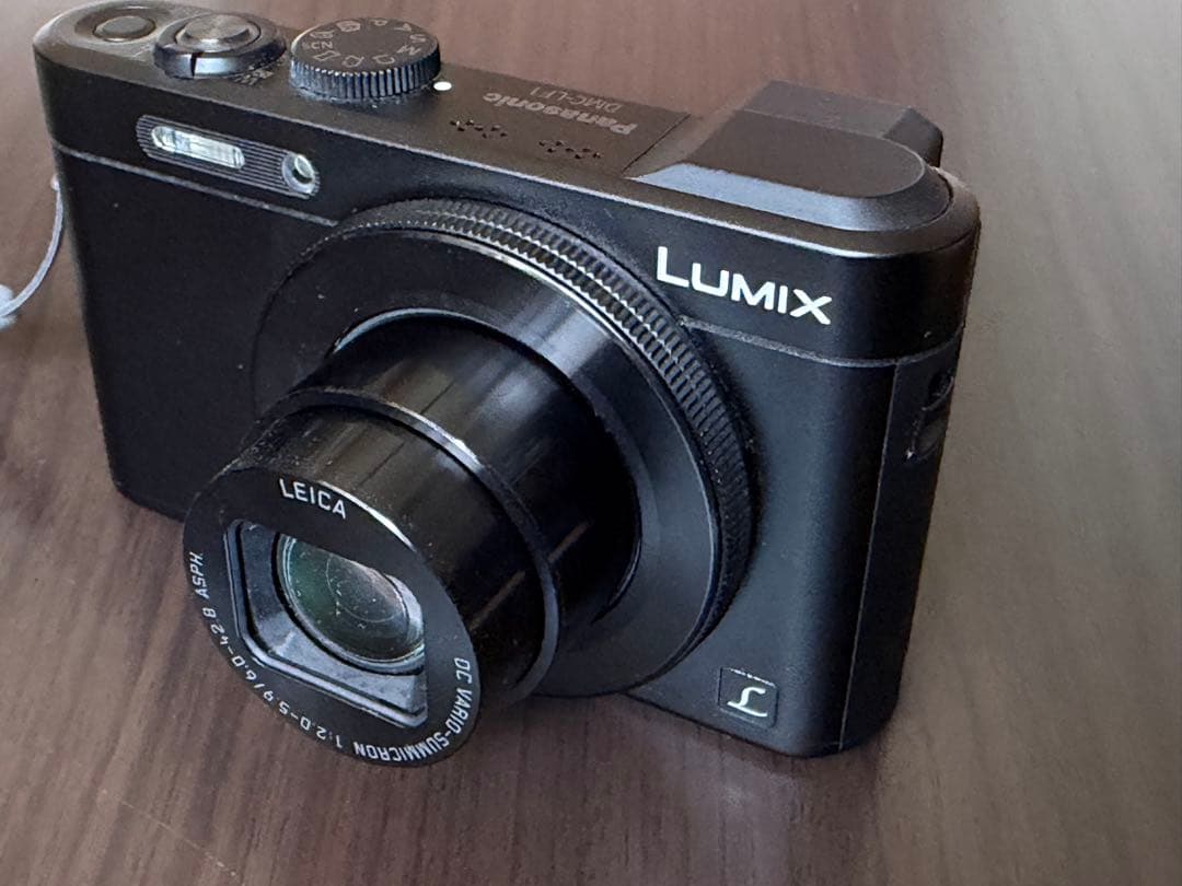 【中古】Panasonic LUMIX DMC LF 1 デジタルカメラ