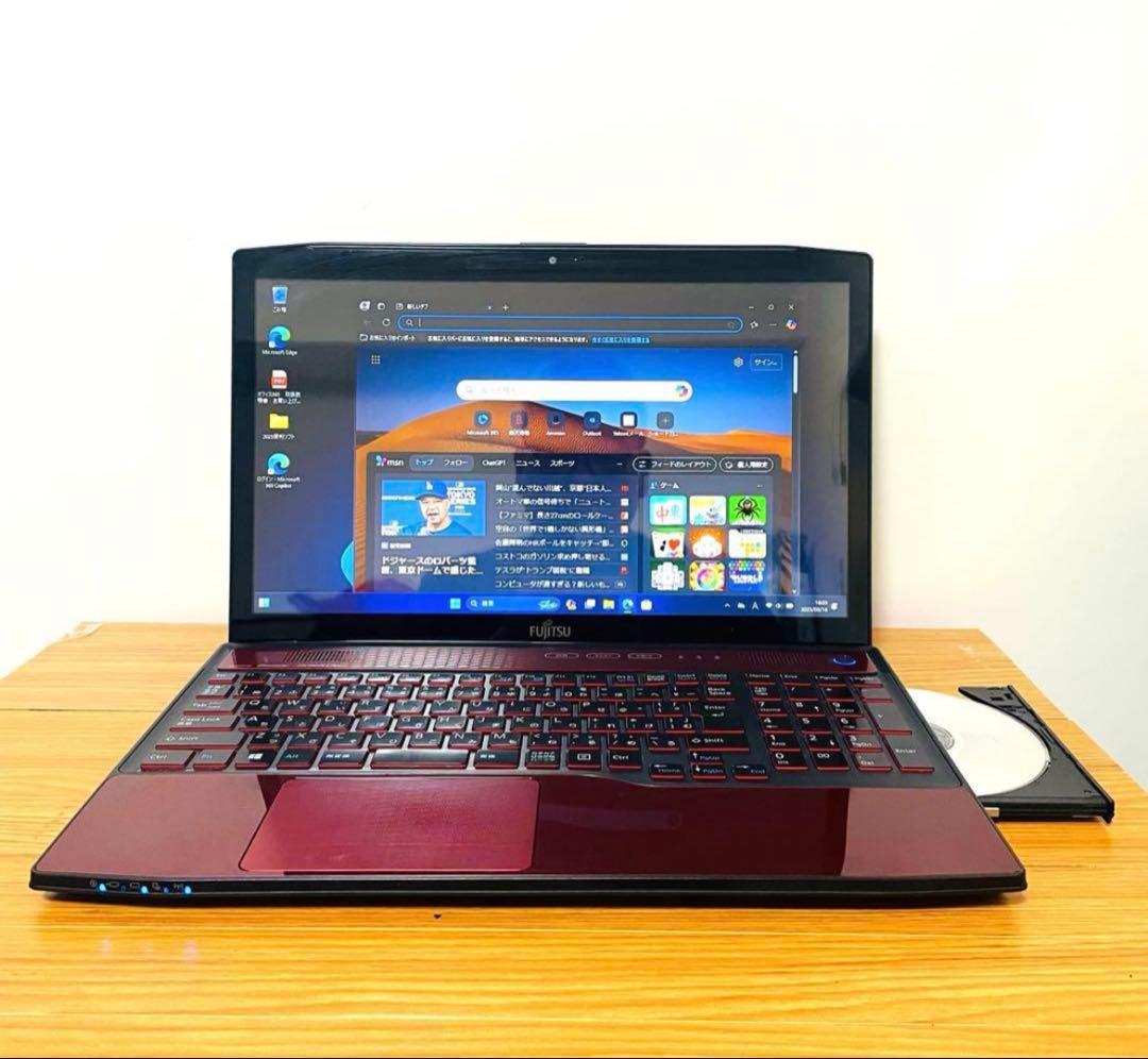 サクサク快適i7 Win11 オフィスメモリ8ギガSSD256ブルーレイ富士通
