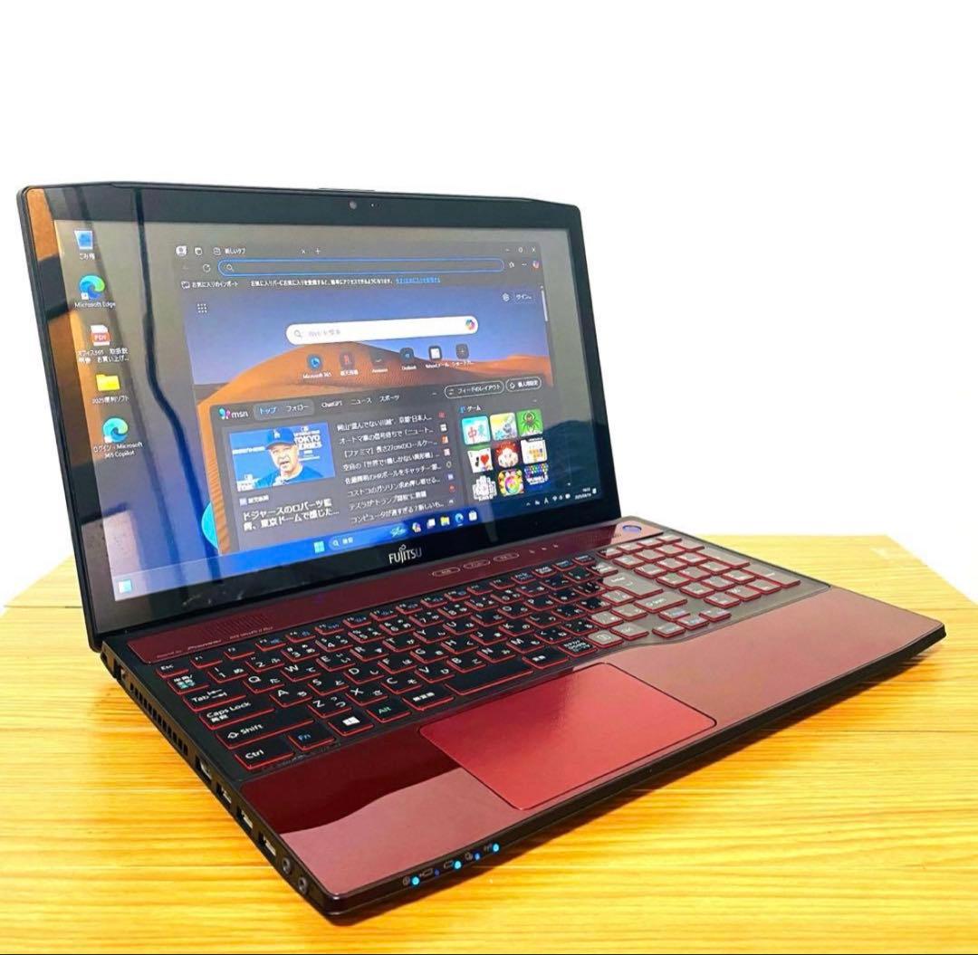 サクサク快適i7 Win11 オフィスメモリ8ギガSSD256ブルーレイ富士通