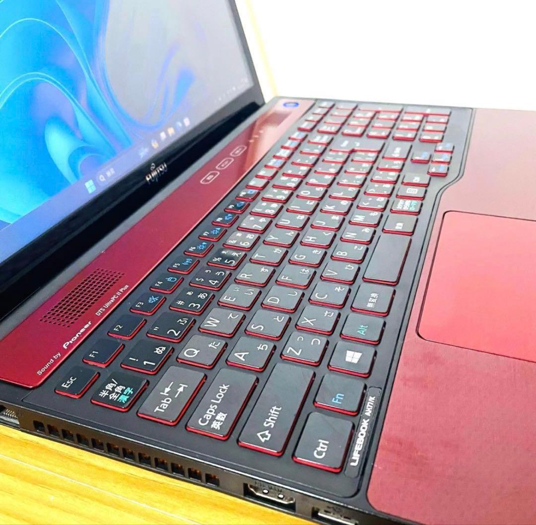 サクサク快適i7 Win11 オフィスメモリ8ギガSSD256ブルーレイ富士通