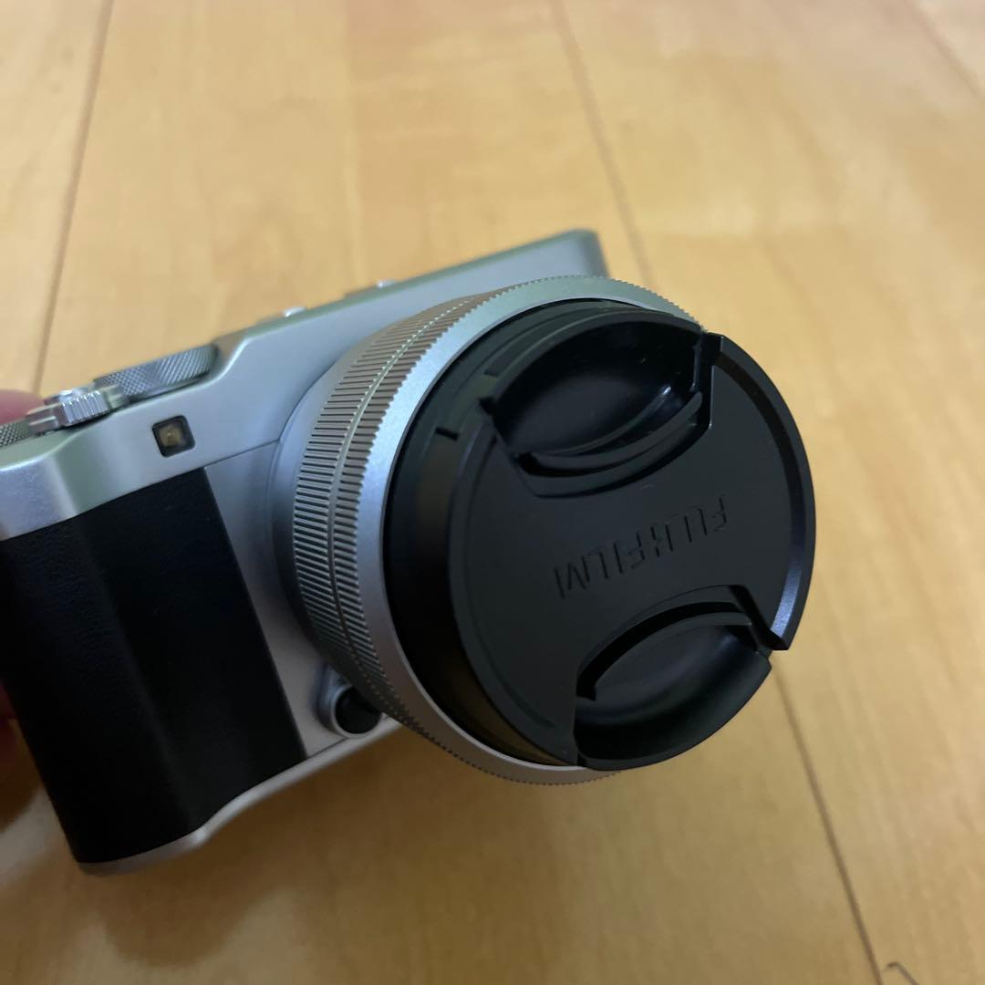 Fujifilm X-A5 ミラーレス一眼 シルバー