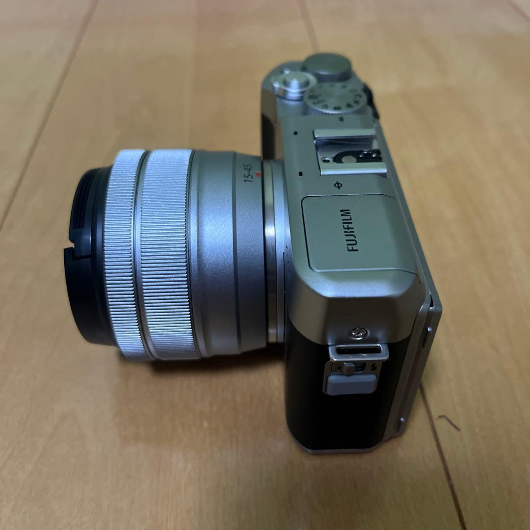 Fujifilm X-A5 ミラーレス一眼 シルバー