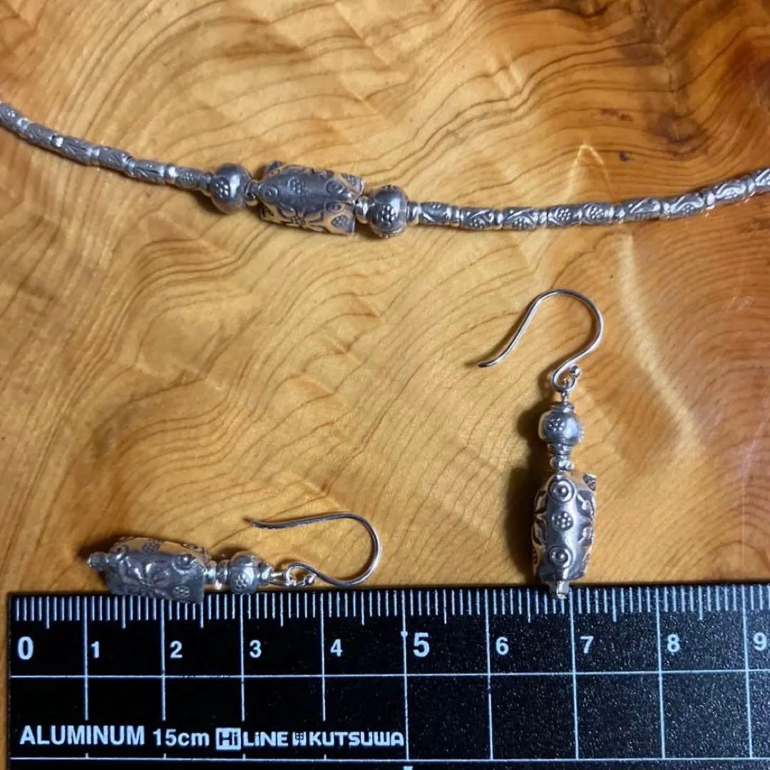 カレンシルバー パドゥア刻印のネックレスとピアスセット