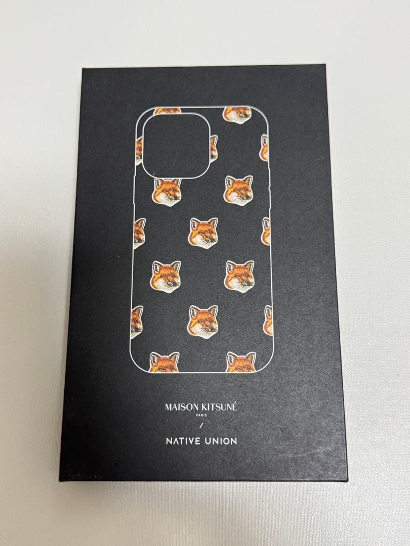 iPhoneアクセサリー ALL OVER FOX HEAD CASE FOR IPHONE 15 PRO