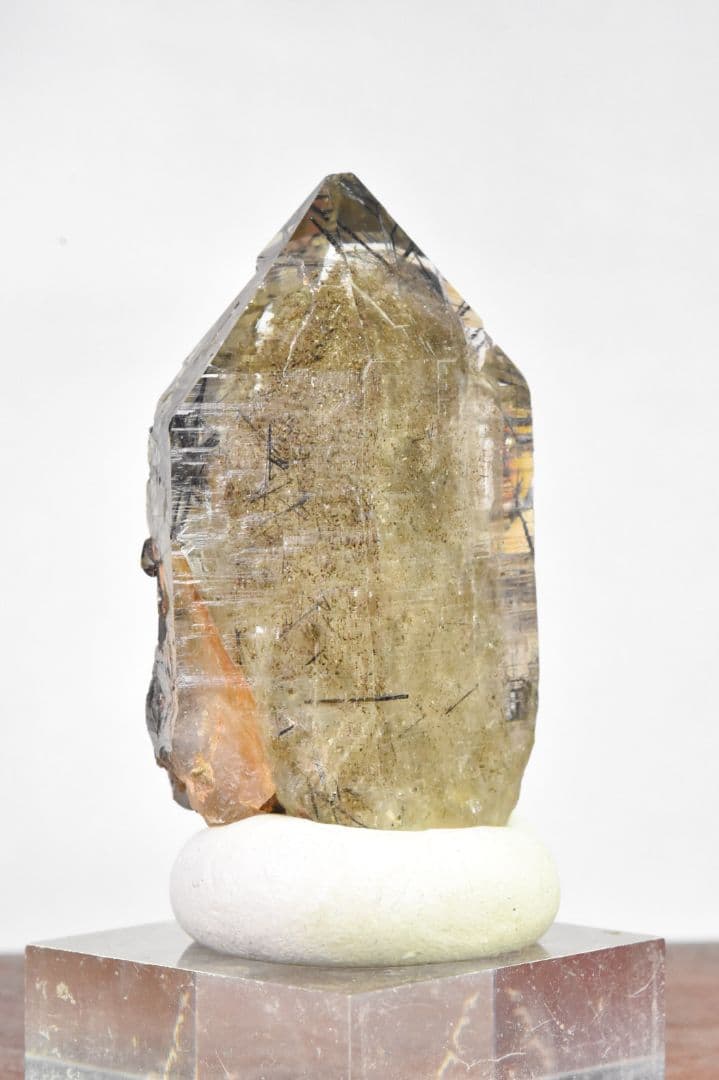 マニハール産 ブラックルチルインクォーツ