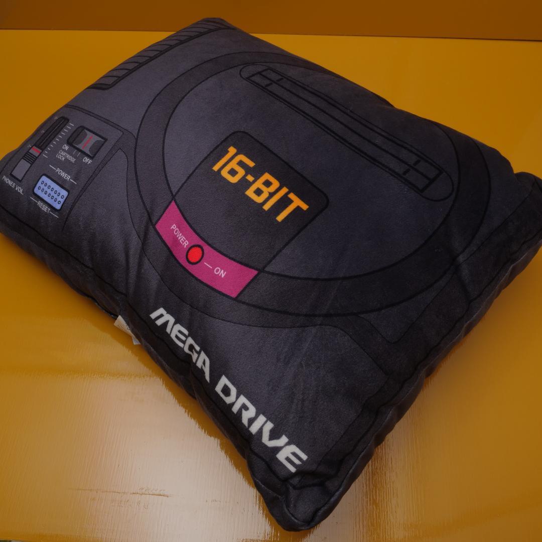 (美品) メガドライブ　クッション　２種セット