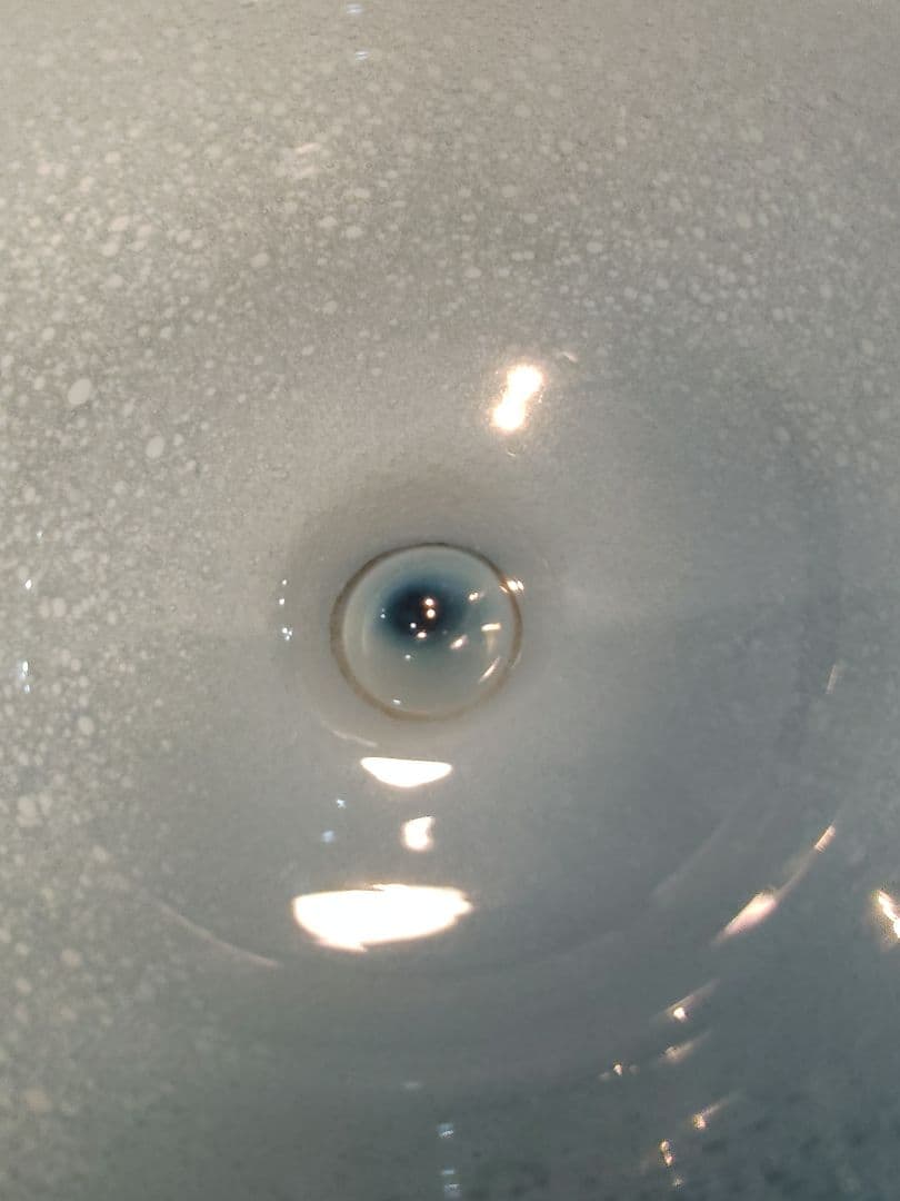 新品未使用　関野　ゆう子さん　うたかたの高台鉢　青色ガラス製丸型ボウル