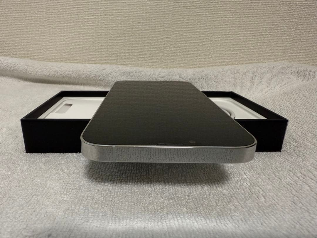 Apple iPhone 13 Pro Max シルバー 256GB