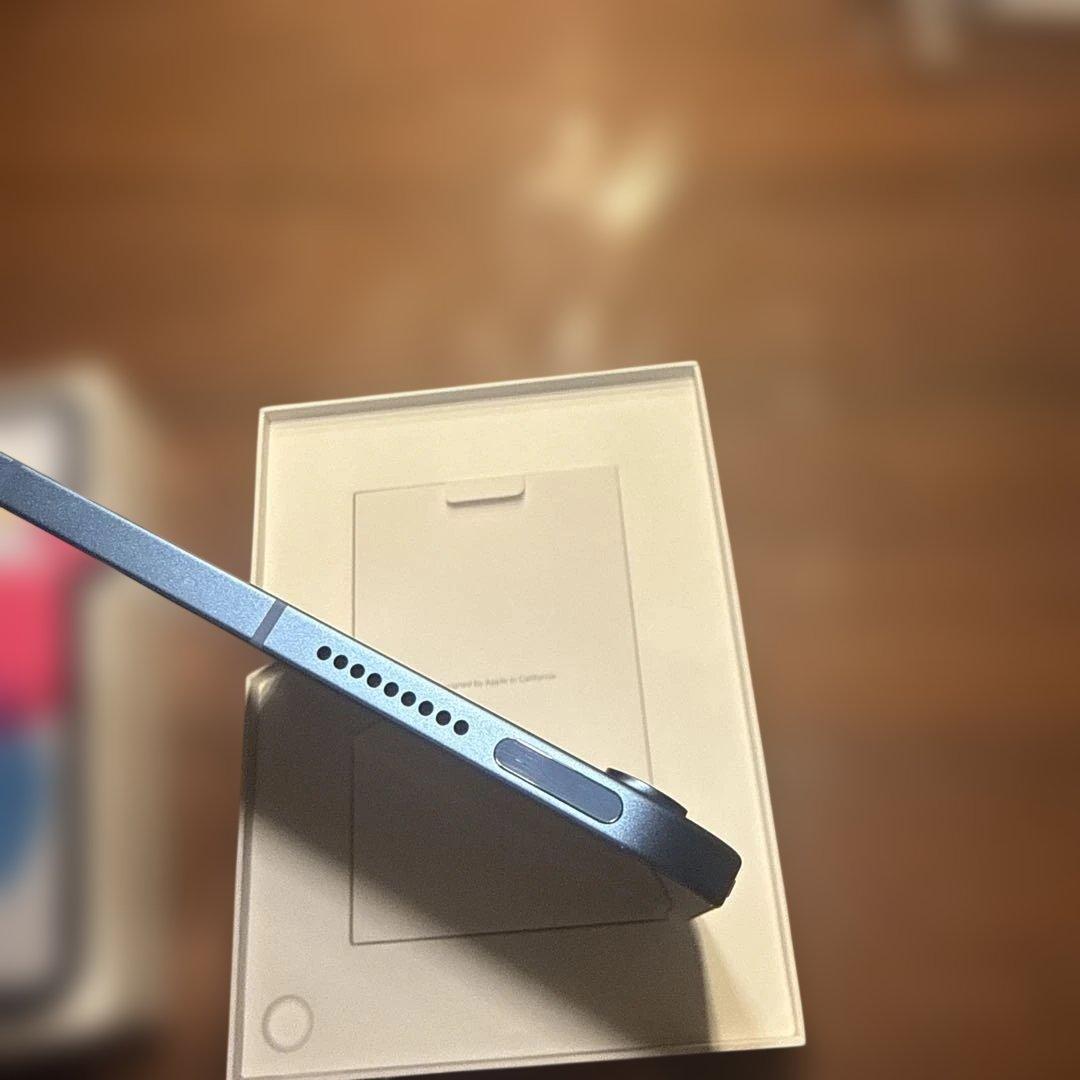 iPad 11インチ (A16)128GB Wi-Fi + Cellular本体