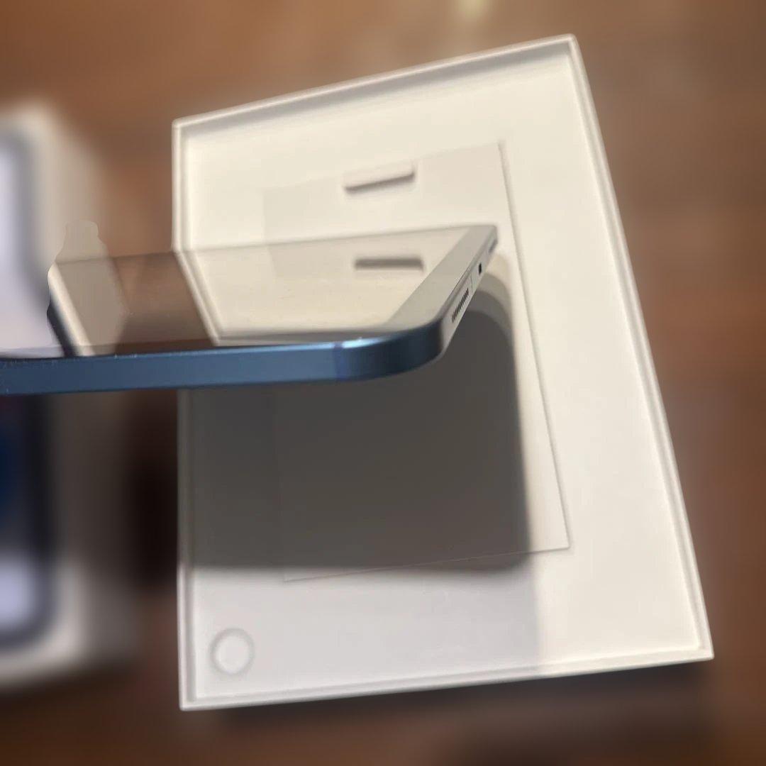 iPad 11インチ (A16)128GB Wi-Fi + Cellular本体