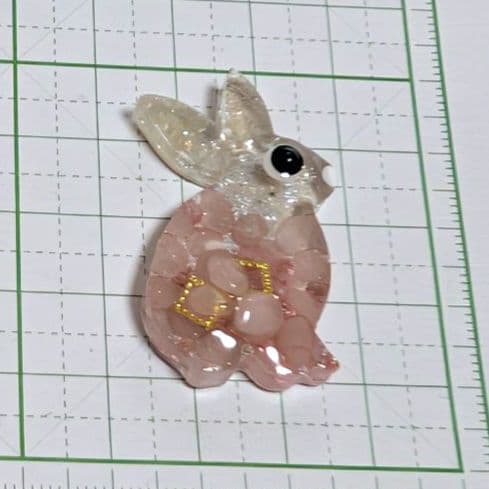 ウサギ　レジンヘアゴム　ローズクォーツ