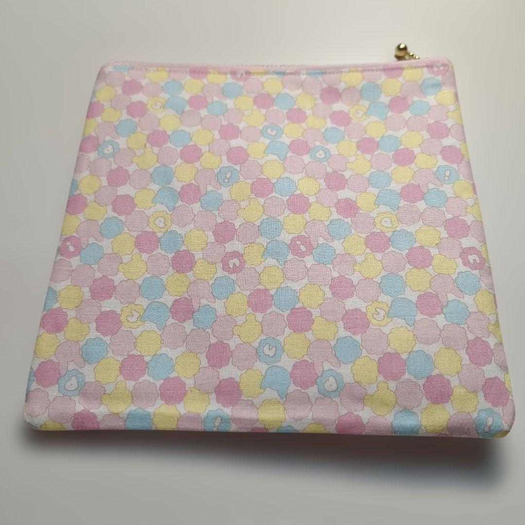 おむつポメラニアンパネル生地　ハンドメイド　フラットポーチ