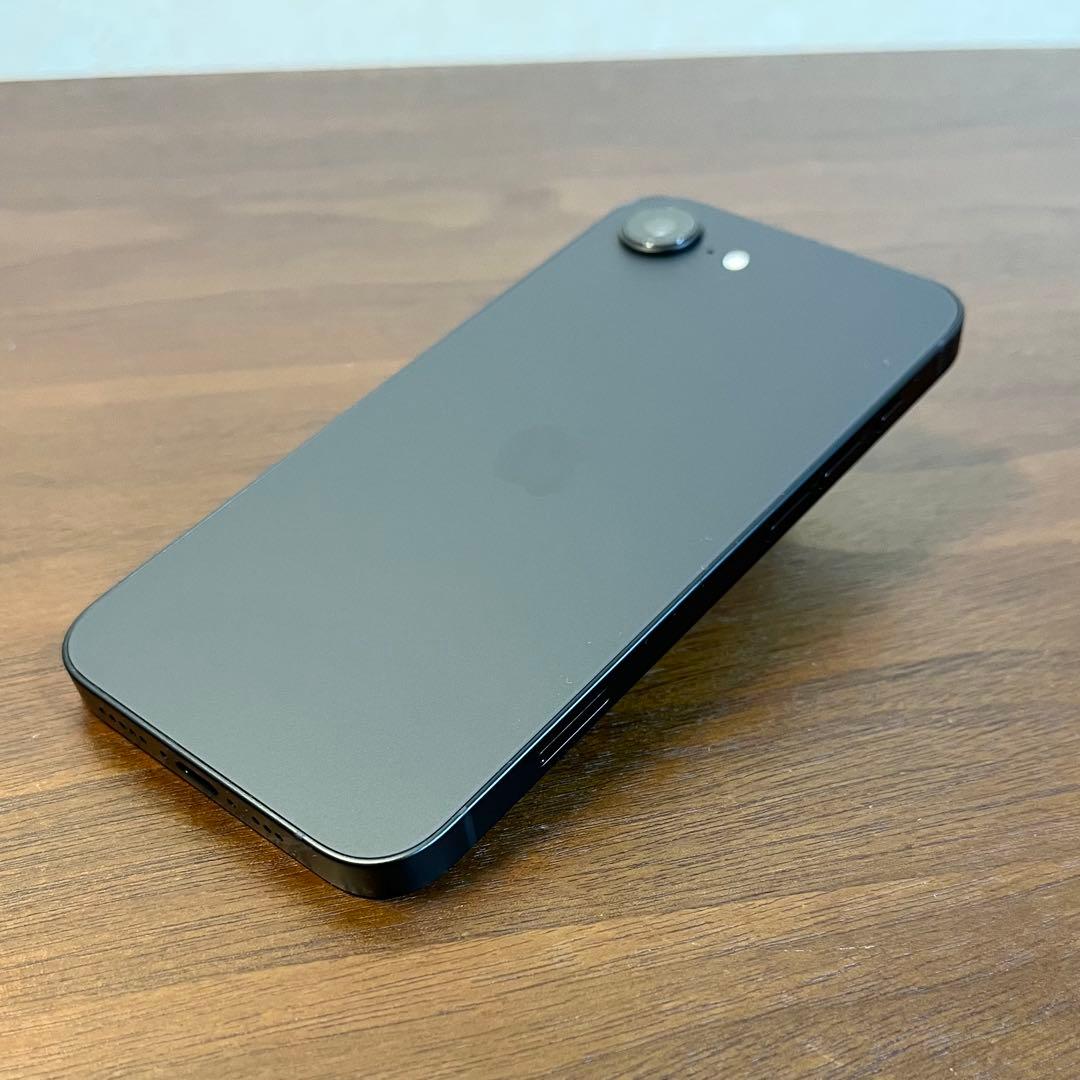 美品 iPhone16e 128G ブラック SIMフリー 箱•付属品