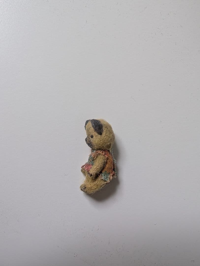 ミニチュア　くまの小さなぬいぐるみ　作家さんの作品