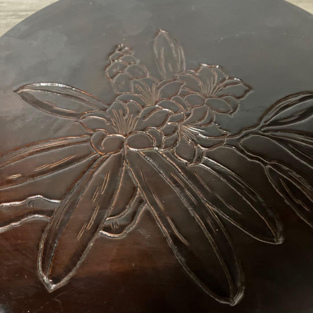 A-2 木製 花台 飾り台 彫刻 漆塗り 丸型 三足 天然木 盆栽台 香炉台