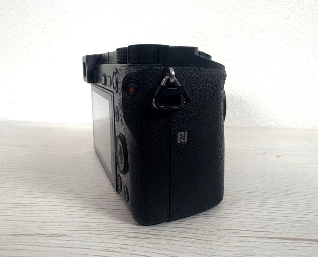 （再）値下げしました　SONY α6000 ILCE-6000Y 即日発送