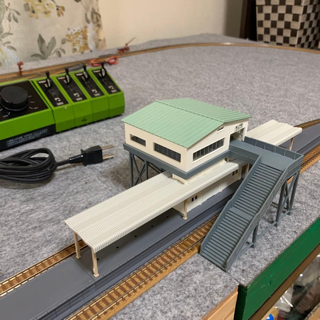 Nゲージ　トミックス製　橋上駅舎と機関庫のあるレイアウトセット！