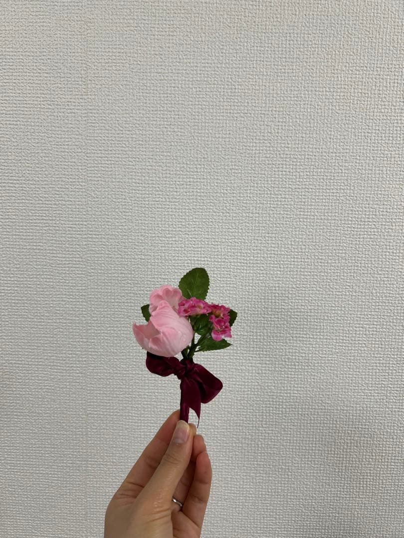 造花ブーケ　ウェディング　ピンク　ブートニア