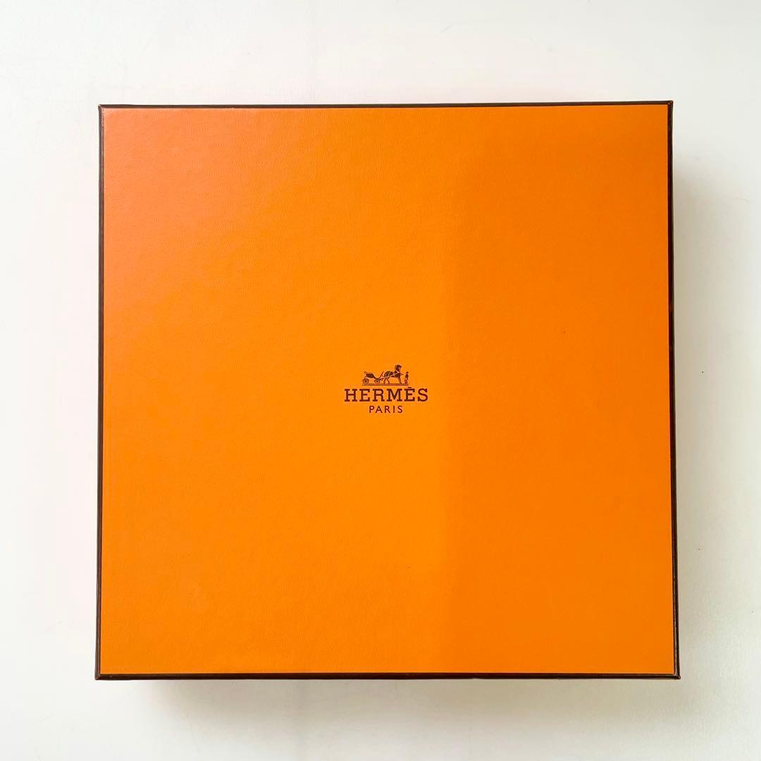 ◎ HERMES ガダルキヴィール スクエアプレート Guadalquivir