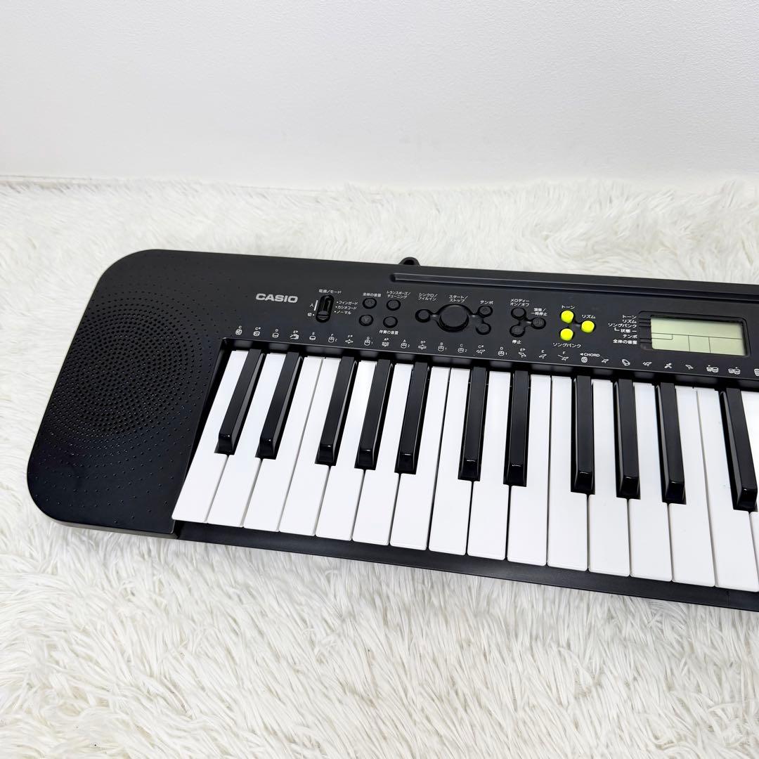 美品 CASIO CTK-240 キーボード 49鍵 コンパクト ACアダプタ付