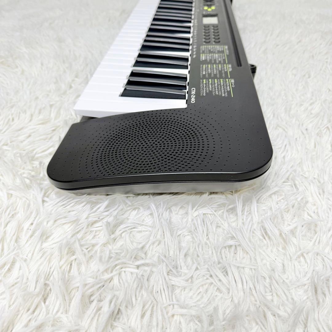 美品 CASIO CTK-240 キーボード 49鍵 コンパクト ACアダプタ付