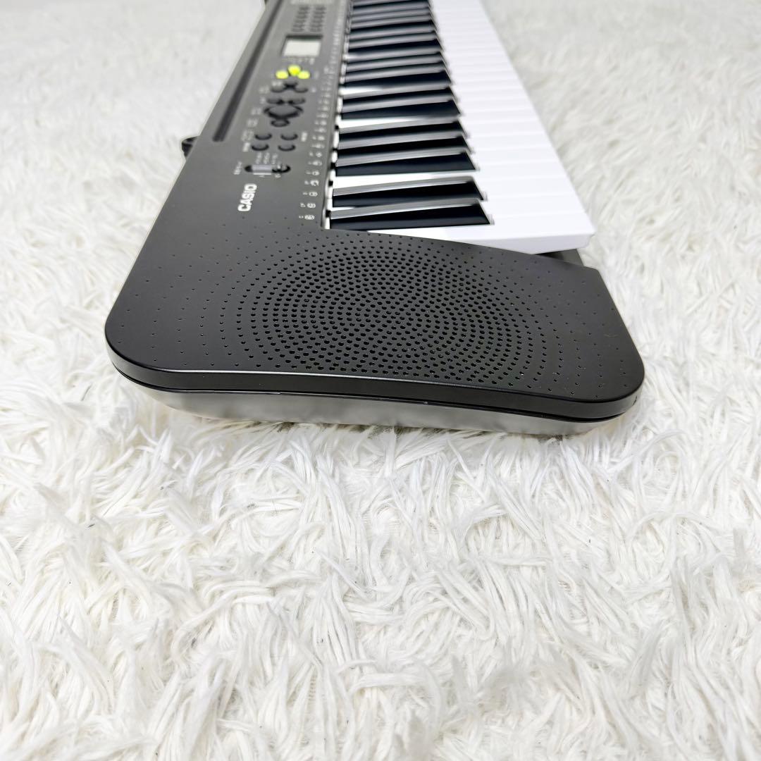 美品 CASIO CTK-240 キーボード 49鍵 コンパクト ACアダプタ付