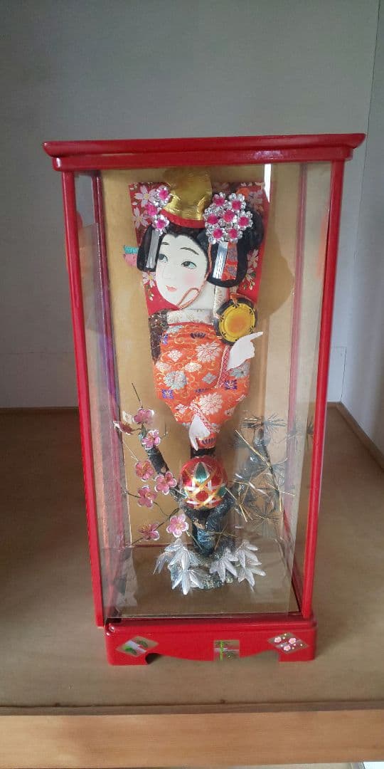 正規品！日本人形の羽子板飾り はご板ガラスケース入り