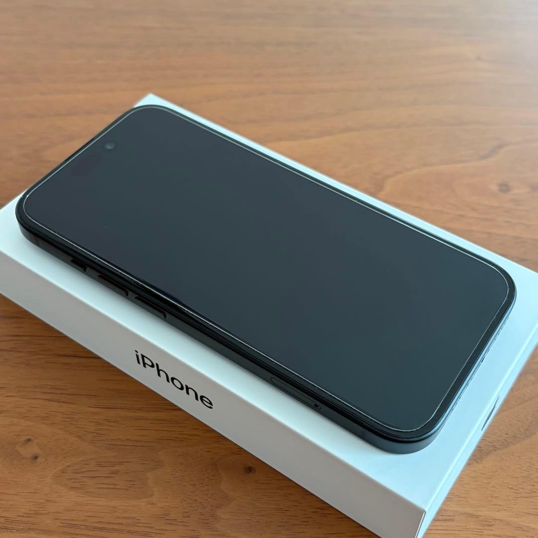 【美品箱あり】Apple iPhone15本体128GB SIMフリー ブラック