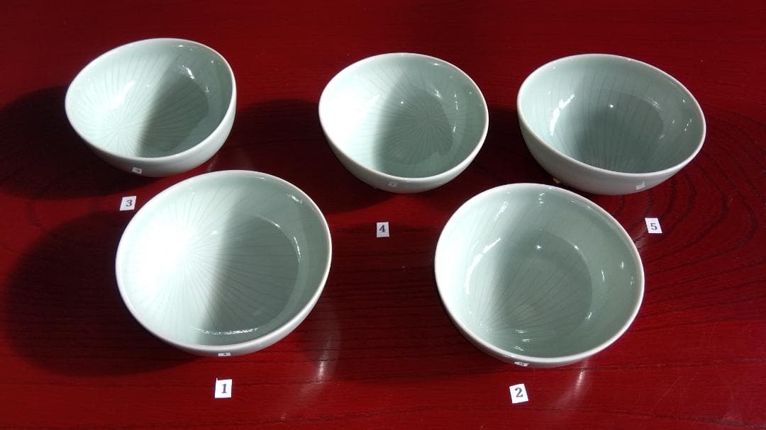 加賀九谷焼名工　池島保雄 青磁草花線刻模様彫向付け小鉢5客セット