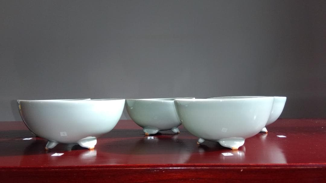 加賀九谷焼名工　池島保雄 青磁草花線刻模様彫向付け小鉢5客セット