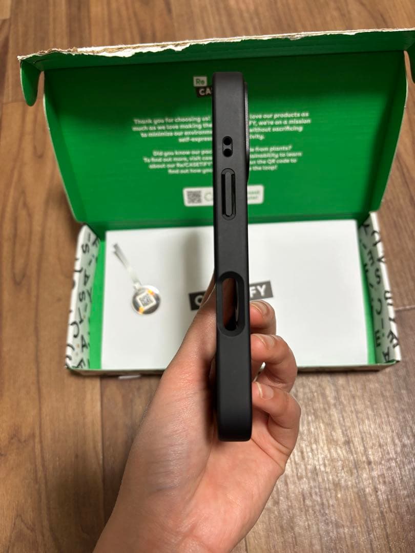 CASETIFY Iphone 16pro ミラーケース MagSafe対応